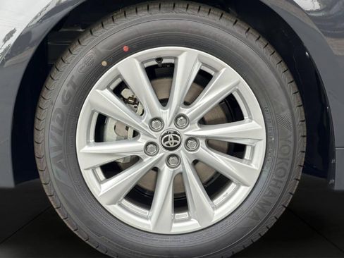 New 2026 Toyota Corolla LE FWD image 32