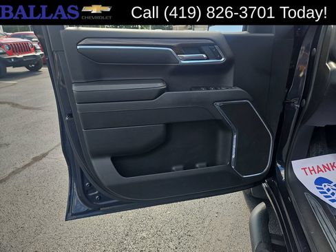 Certified 2023 Chevrolet Silverado 1500 RST w/ Z71 Off-Road Package AWD/4WD image 10