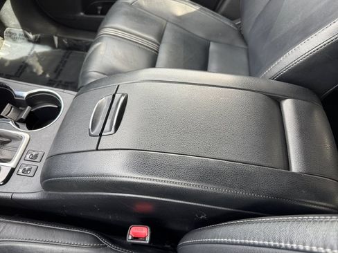 Used 2017 Toyota Highlander SE AWD/4WD image 27