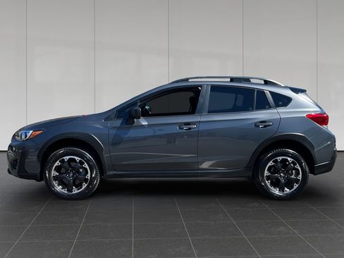 Used 2023 Subaru Crosstrek 2.0i AWD/4WD image 2
