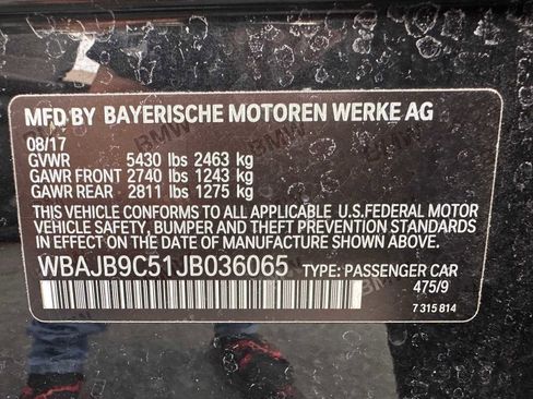 Used 2018 BMW M550i xDrive image 23