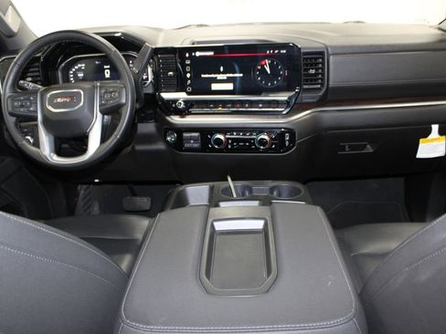 Used 2025 GMC Sierra 1500 SLT AWD/4WD image 36