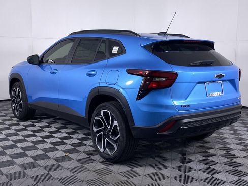 New 2026 Chevrolet Trax RS w/ Driver Confidence Package image 17