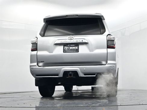 Used 2022 Toyota 4Runner Limited image 61