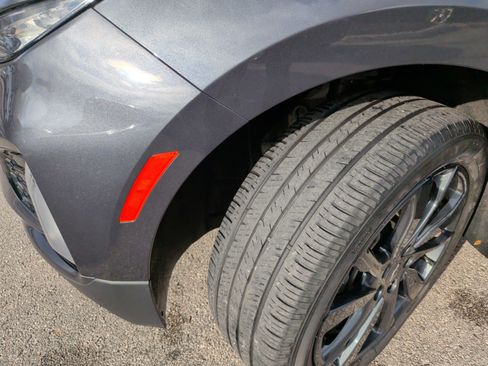 Used 2023 Chevrolet Equinox RS image 12