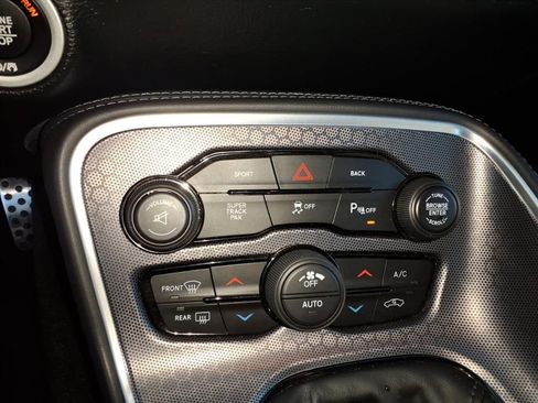 Used 2016 Dodge Challenger R/T Scat Pack RWD image 23