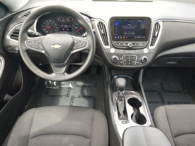Used 2025 Chevrolet Malibu LT FWD image 16