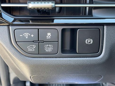 New 2026 Kia Sportage X-Line image 32