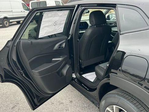 New 2026 Chevrolet Trax LT image 28