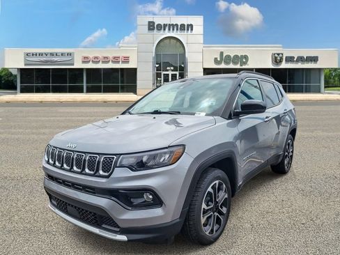 Used 2024 Jeep Compass Limited AWD/4WD image 4