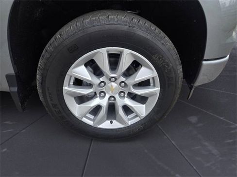 New 2025 Chevrolet Silverado 1500 Custom image 9