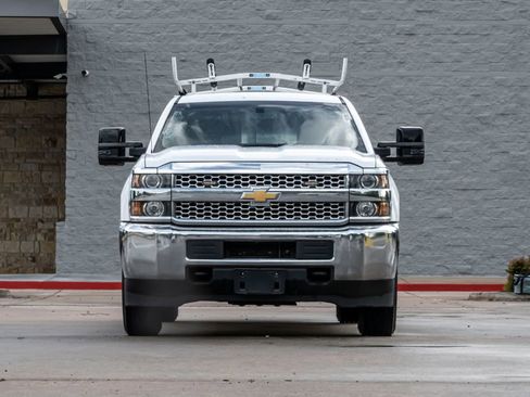 Used 2019 Chevrolet Silverado 2500 W/T AWD/4WD image 2