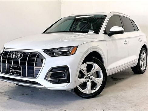Used 2021 Audi Q5 2.0T Premium Plus w/ Premium Plus Package AWD/4WD image 2