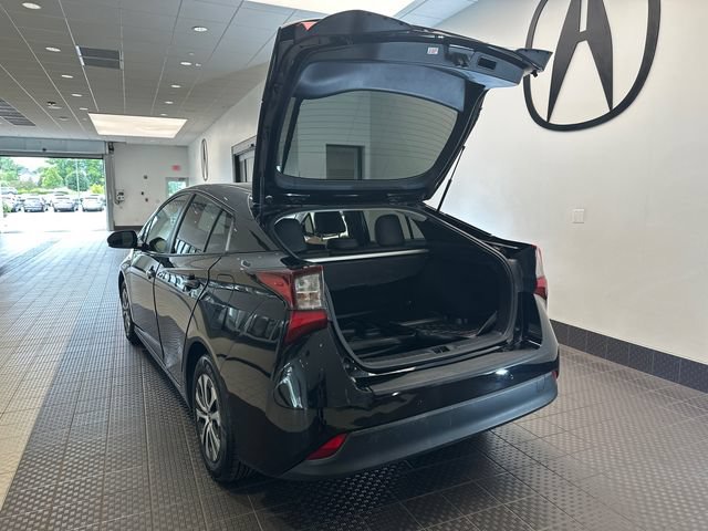 Used 2020 Toyota Prius LE AWD/4WD image 6