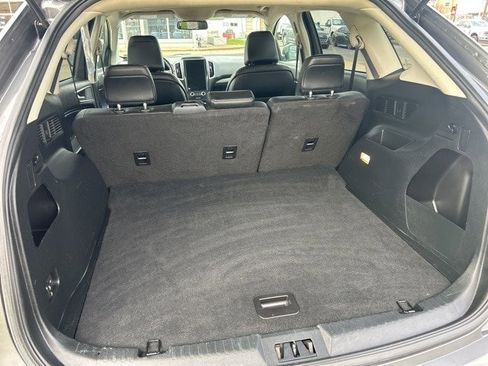 Used 2023 Ford Edge SEL image 9