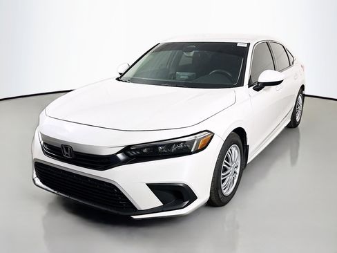 Used 2023 Honda Civic LX image 4