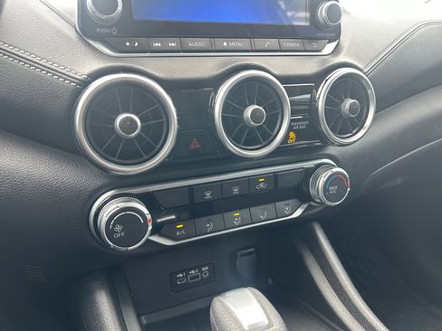 Used 2023 Nissan Sentra SV w/ Trunk Package image 17