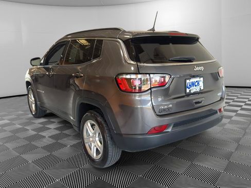 Used 2024 Jeep Compass Latitude AWD/4WD image 3