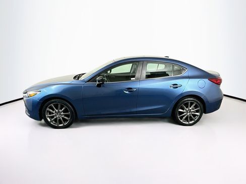 Used 2018 MAZDA MAZDA3 Touring FWD image 4