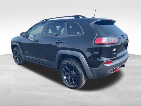 Used 2022 Jeep Cherokee Trailhawk w/ Comfort/Convenience Group AWD/4WD image 3