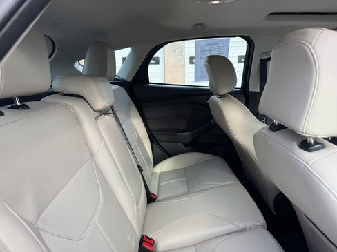 Used 2018 Ford Focus Titanium image 41