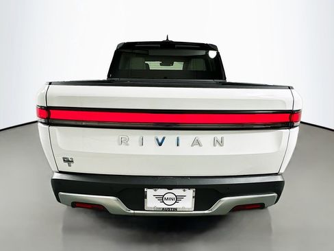 Used 2025 Rivian R1T Adventure image 6
