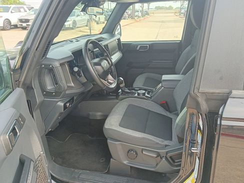 Used 2025 Ford Bronco Big Bend AWD/4WD image 3