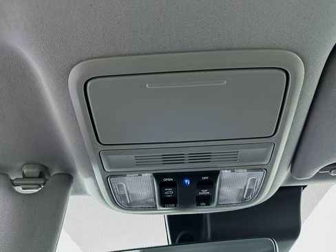 Used 2021 Honda Pilot Special Edition image 17