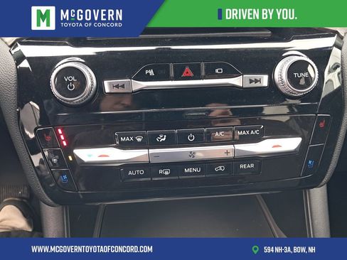 Used 2023 Ford Explorer Limited AWD/4WD image 31