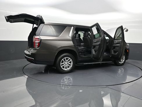 Used 2021 Chevrolet Tahoe LT image 33