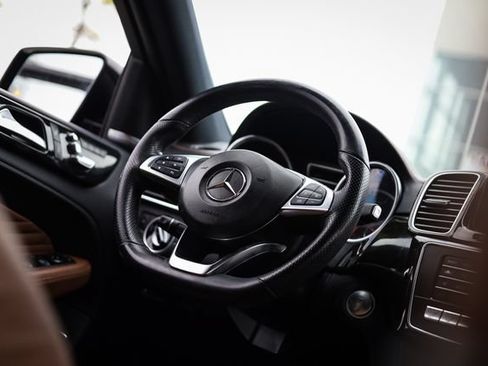 Used 2018 Mercedes-Benz GLE 43 AMG 4MATIC Coupe image 31