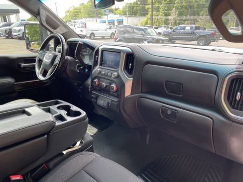 Used 2022 GMC Sierra 3500 SLE w/ SLE Convenience Package image 25