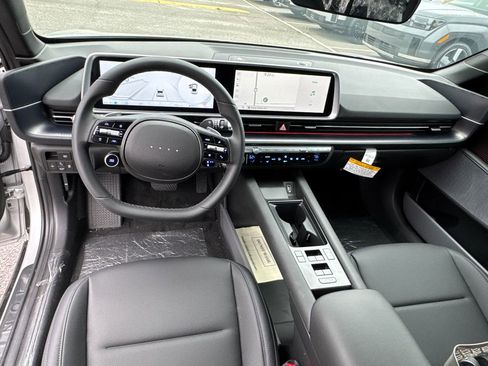 New 2025 Hyundai Ioniq 6 SEL image 13