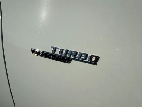 Used 2023 Mercedes-Benz C 43 AMG 4MATIC Sedan image 13