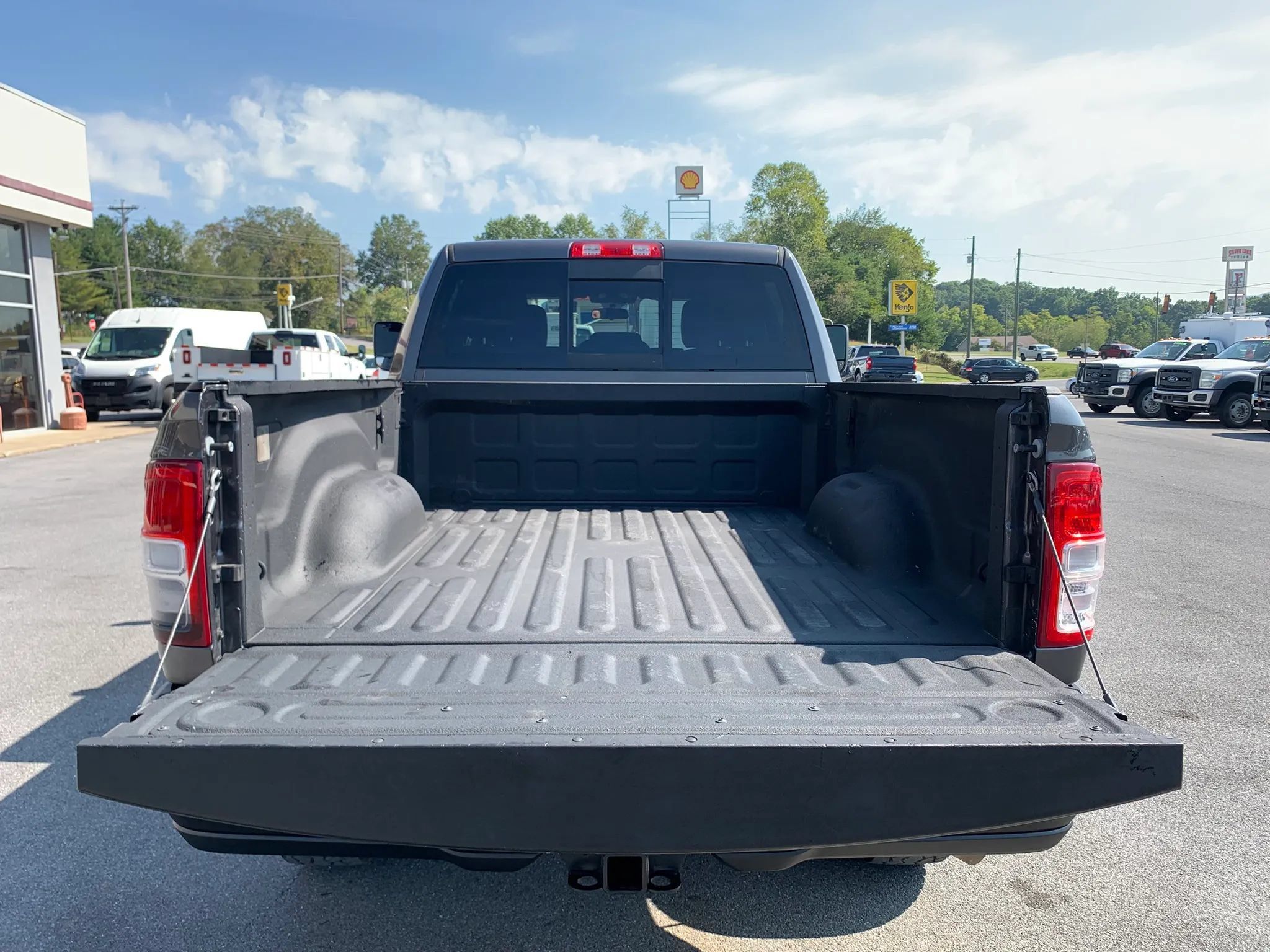 Used 2021 RAM 2500 Tradesman AWD/4WD image 31