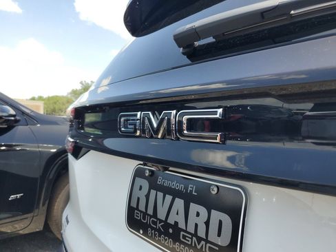 New 2026 GMC Acadia Elevation w/ Black Edition FWD image 7