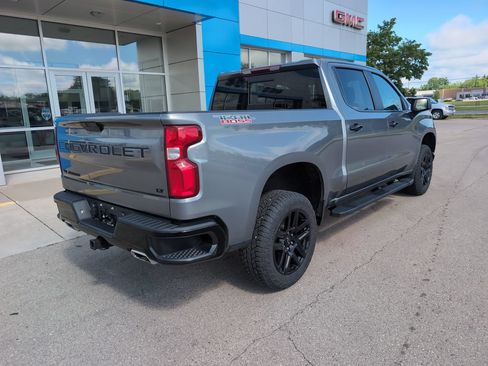 Used 2021 Chevrolet Silverado 1500 LT Trail Boss w/ Convenience Package II AWD/4WD image 8