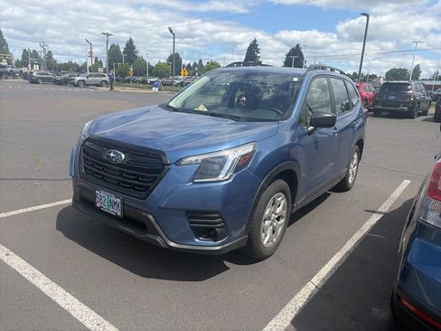 Certified 2022 Subaru Forester AWD/4WD image 2