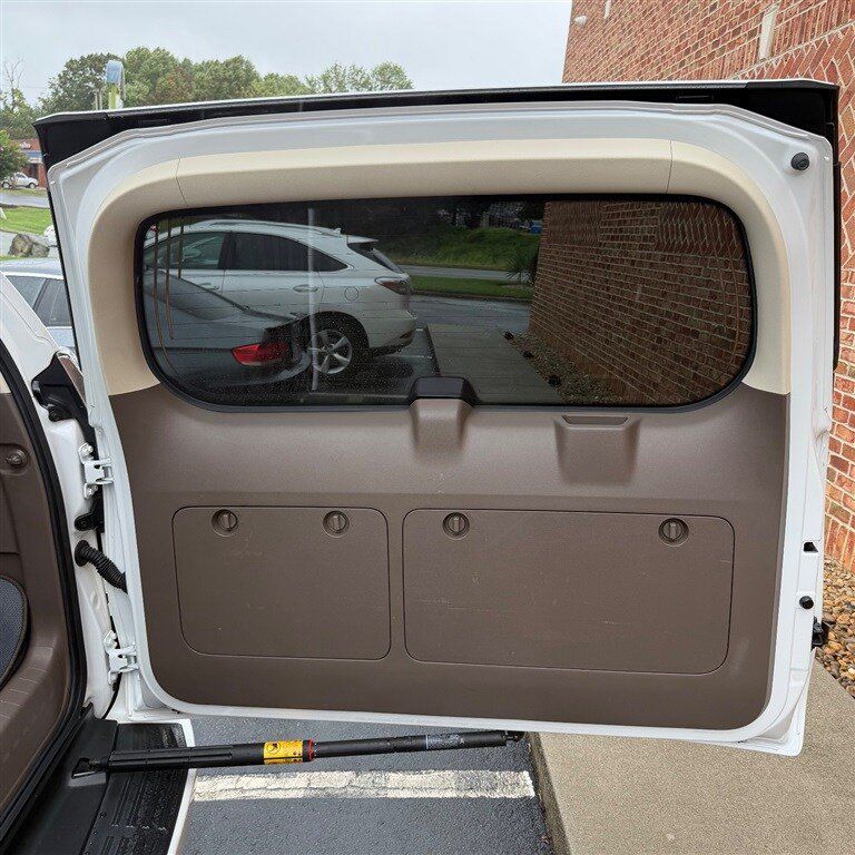 Used 2018 Lexus GX 460 Premium w/ Premium Package AWD/4WD image 16