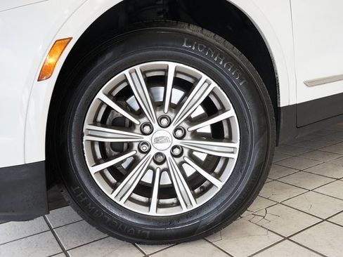 Used 2017 Cadillac XT5 Luxury w/ Driver Awareness Package image 50