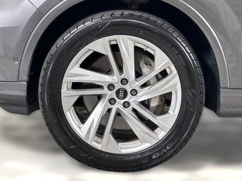 Used 2024 Audi Q7 3.0T Premium Plus AWD/4WD image 12