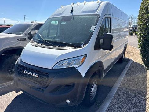 Used 2026 RAM ProMaster 2500 w/ Convenience Group FWD image 2