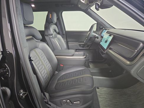 Used 2024 Rivian R1S Adventure AWD/4WD image 24