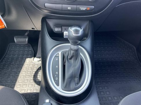 Used 2016 Kia Soul FWD image 15