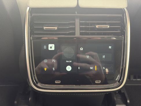 Used 2024 Rivian R1S Adventure image 58