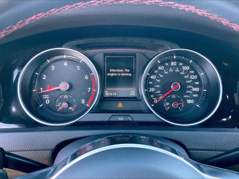 Used 2019 Volkswagen GTI SE image 24