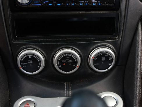 Used 2009 Nissan 370Z Coupe image 30