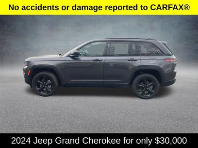 Used 2024 Jeep Grand Cherokee Altitude