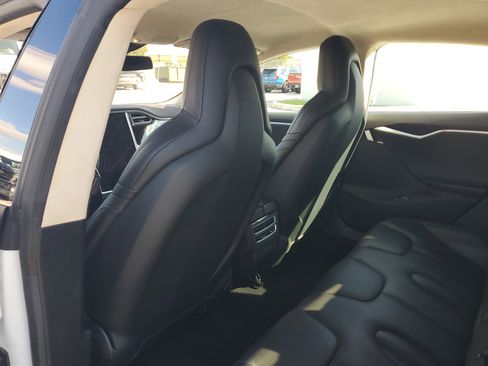 Used 2016 Tesla Model S 90D image 17