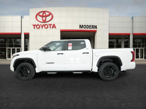 New 2026 Toyota Tundra SR5 image 10